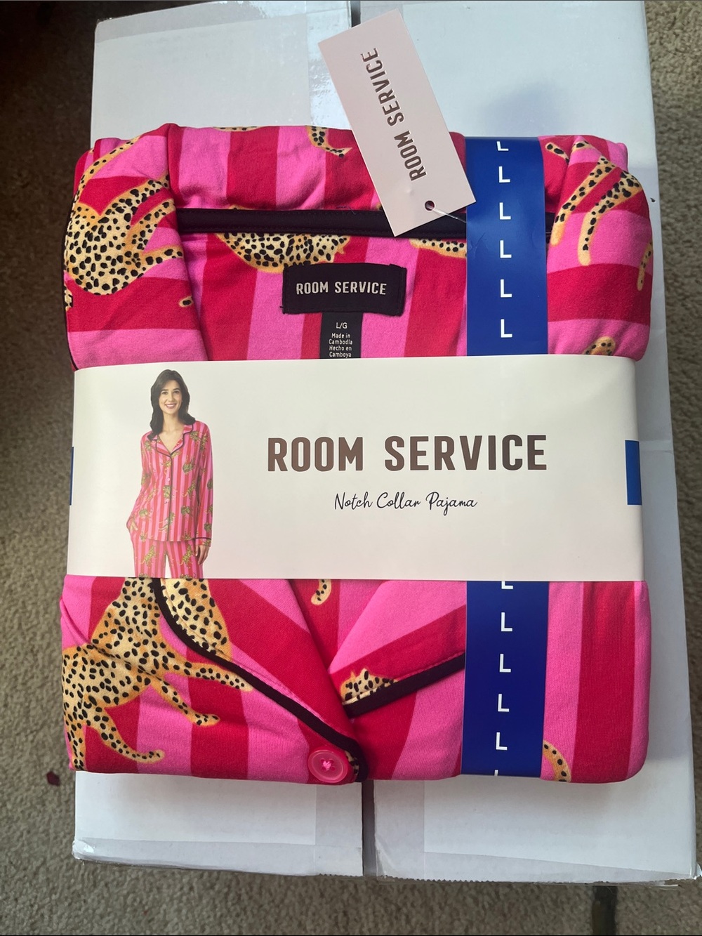 Room Service Women's Pink Leopard Stripe Notch-Collar Pajama Set